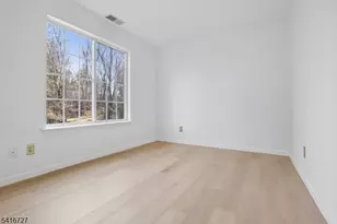 71 Village Dr, Morris Township, NJ 07960 - Photo 6