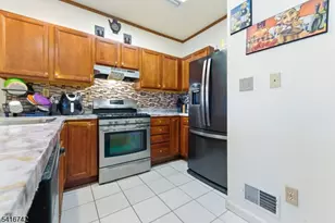 44 Prospect St, East Orange, NJ 07017 - Photo 8