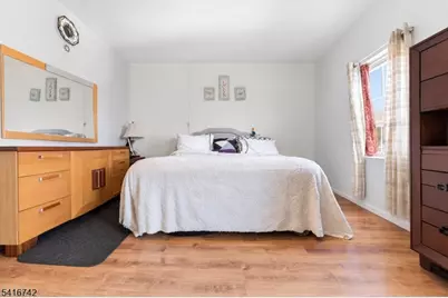 44 Prospect St, East Orange, NJ 07017 - Photo 12