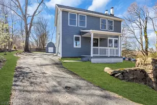 36 Lower Skillman St, Hampton Boro, NJ 08827 - Photo 2