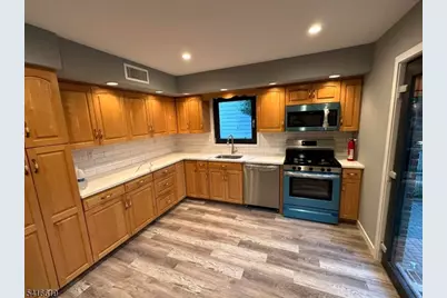 80 Koster St, Wallington, NJ 07057 - Photo 2