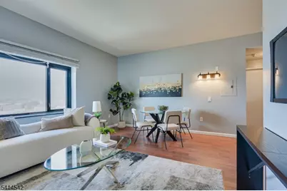 1 Carriage City Plz #1215, Rahway, NJ 07065 - Photo 6