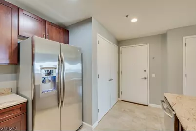 1 Carriage City Plz #1215, Rahway, NJ 07065 - Photo 10