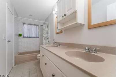 117 Deerfield Dr, Hackettstown, NJ 07840 - Photo 20