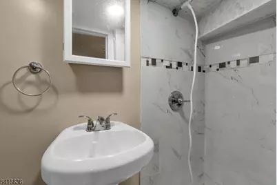 705 S 15th St, Newark, NJ 07103 - Photo 34