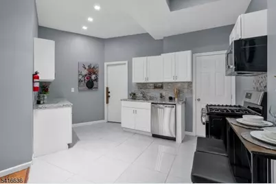 705 S 15th St, Newark, NJ 07103 - Photo 12