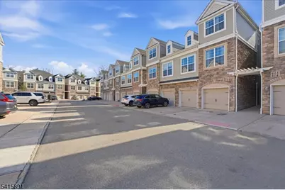 612 Lopez Ln, Morris Plains, NJ 07950 - Photo 2