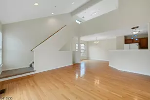 22 Mountainside Dr, Pompton Lakes, NJ 07442 - Photo 8