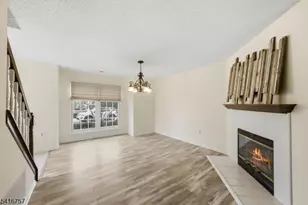 25 Colleen Ct, South Brunswick Township, NJ 08824 - Photo 8