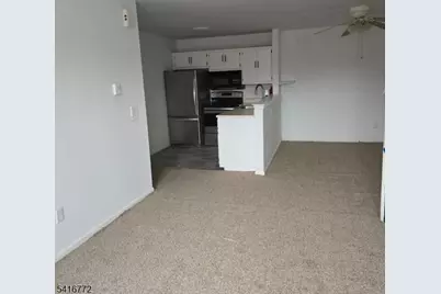 107 Chatfield Dr, Pequannock Township, NJ 07444 - Photo 2