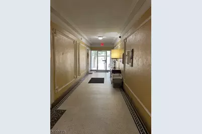 16 Seymour St #2, Montclair, NJ 07042 - Photo 2