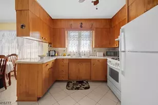 2001 Brooks Blvd, Manville, NJ 08835 - Photo 12