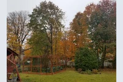 12 Diana Rd, Morris Plains, NJ 07950 - Photo 32