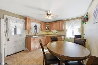 12 Diana Rd, Morris Plains, NJ 07950 - Photo 4