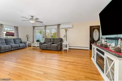 417 Mountain Rd, Readington, NJ 08833 - Photo 16