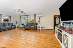 417 Mountain Rd, Readington, NJ 08833 - Photo 16