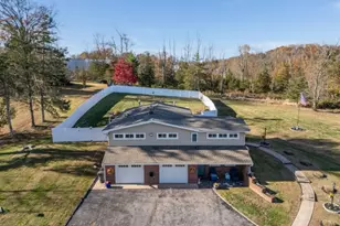 417 Mountain Rd, Readington, NJ 08833 - Photo 4