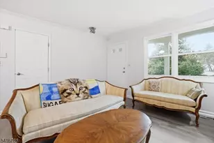 114 Carriage Ln, Newton, NJ 07860 - Photo 6