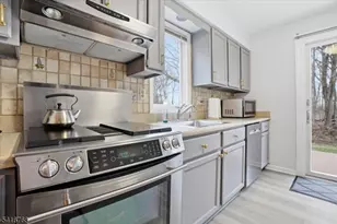 114 Carriage Ln, Newton, NJ 07860 - Photo 10