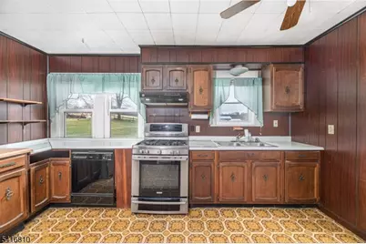 53 Walnut St, Wantage, NJ 07461 - Photo 18