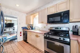 108 Walnut St, Bloomfield, NJ 07003 - Photo 10