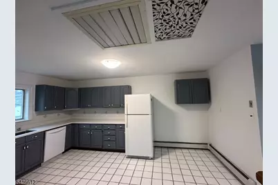 18 Montrose Ave #C, Verona, NJ 07044 - Photo 8