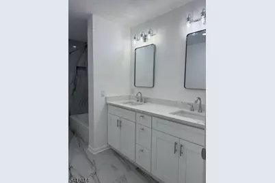 18 Washburn Pl, Caldwell, NJ 07006 - Photo 6