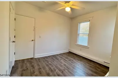 32 Leary Ave, Bloomingdale, NJ 07403 - Photo 16