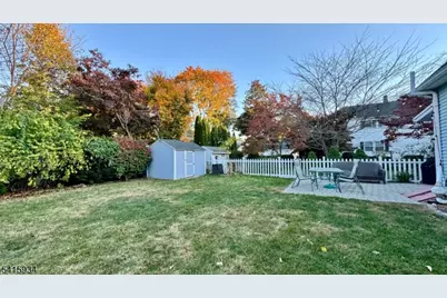 32 Leary Ave, Bloomingdale, NJ 07403 - Photo 30