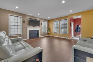 7 Colemantown Dr, Chesterfield Township, NJ 08515 - Photo 4