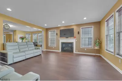 7 Colemantown Dr, Chesterfield Township, NJ 08515 - Photo 8
