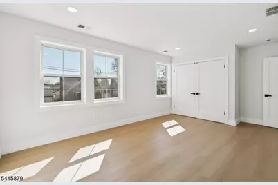 662 Summit Rd, Union Township, NJ 07083 - Photo 14