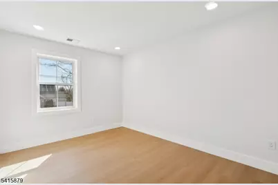 662 Summit Rd, Union Township, NJ 07083 - Photo 8