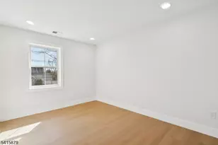 662 Summit Rd, Union Township, NJ 07083 - Photo 8