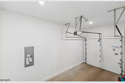 662 Summit Rd, Union Township, NJ 07083 - Photo 24