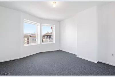 44 1/2 3rd St, Newark, NJ 07107 - Photo 4