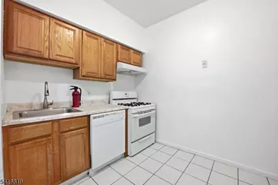 44 1/2 3rd St, Newark, NJ 07107 - Photo 2