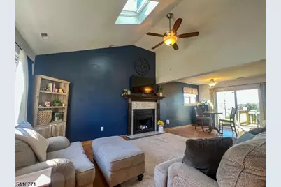 18 Hover Dr, Mount Arlington, NJ 07856 - Photo 8