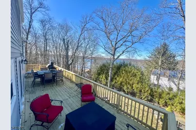 18 Hover Dr, Mount Arlington, NJ 07856 - Photo 22