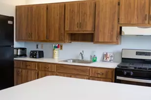 585 Mountainview Dr, North Plainfield, NJ 07063 - Photo 8