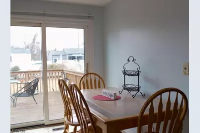 585 Mountainview Dr, North Plainfield, NJ 07063 - Photo 12