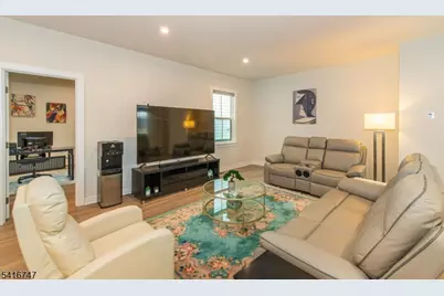 24 Willow Ln #24, Parsippany, NJ 07054 - Photo 12