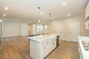 24 Willow Ln, Parsippany, NJ 07054 - Photo 6