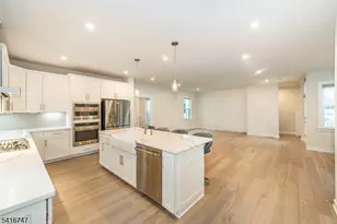 24 Willow Ln, Parsippany, NJ 07054 - Photo 4