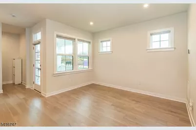 24 Willow Ln #24, Parsippany, NJ 07054 - Photo 10