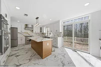 41 Musiker Ave, Randolph Township, NJ 07869 - Photo 8