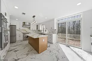 41 Musiker Ave, Randolph Township, NJ 07869 - Photo 8