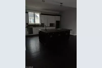 69 Summit Rd, Elizabeth, NJ 07208 - Photo 4