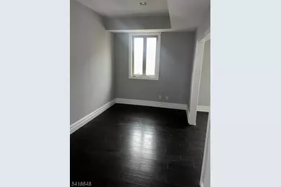 69 Summit Rd, Elizabeth, NJ 07208 - Photo 6