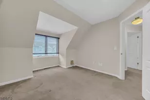 8 Village Park Ct, Scotch Plains Township, NJ 07076 - Photo 10